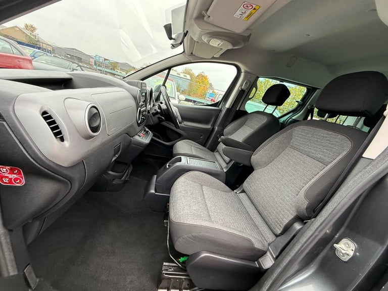 FRESH SERVICE,SERVICE HISTORY,2KEYS,FINANCE AVAILABLE,WARRANTY AVAILABLE NATIONA
