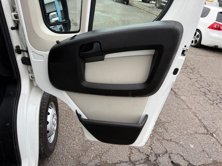 2019 19 PEUGEOT BOXER 2.0 BLUEHDI 335 PROFESSIONAL PANEL VAN 5DR DIESEL MANUAL L