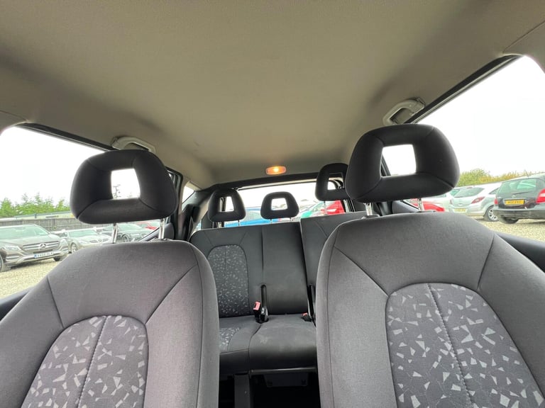 Mercedes-Benz A-Class 1.4 A140 Elegance LWB Hatchback 5dr Petrol Manual - Image 20