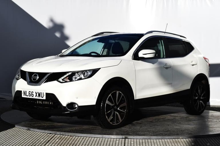2016 Nissan Qashqai 1.2 DIG-T Tekna SUV 5dr Petrol XTRON 2WD Euro 6 (s/s) (115 ps) Automatic Hatc...