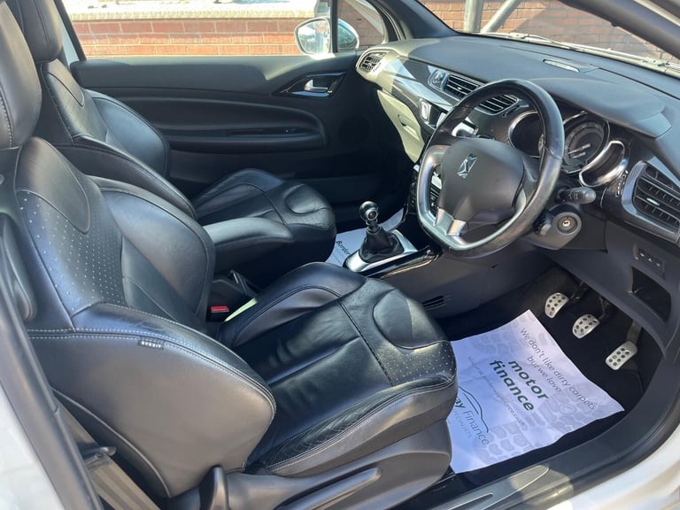 CITROEN DS3 1.6 e-HDi Airdream DSport Plus in Blanc Banquise White 2013