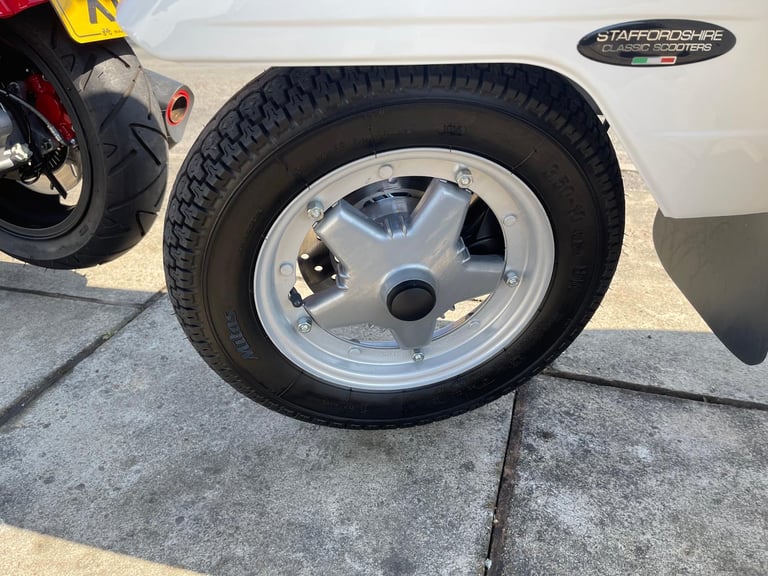 Vespa PX150 PIAGGIO 66 plate 585 mls 