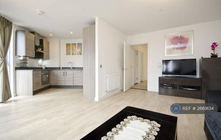 image for 2 bedroom flat in Rick Roberts Way, London, E15 (2 bed) (#2669134)