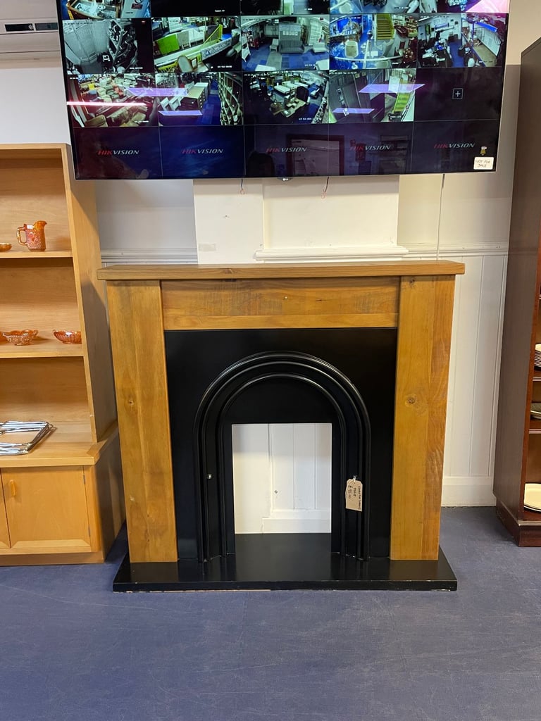 image for Wooden Fire Surround with Black Centre TCL Reuse 99418