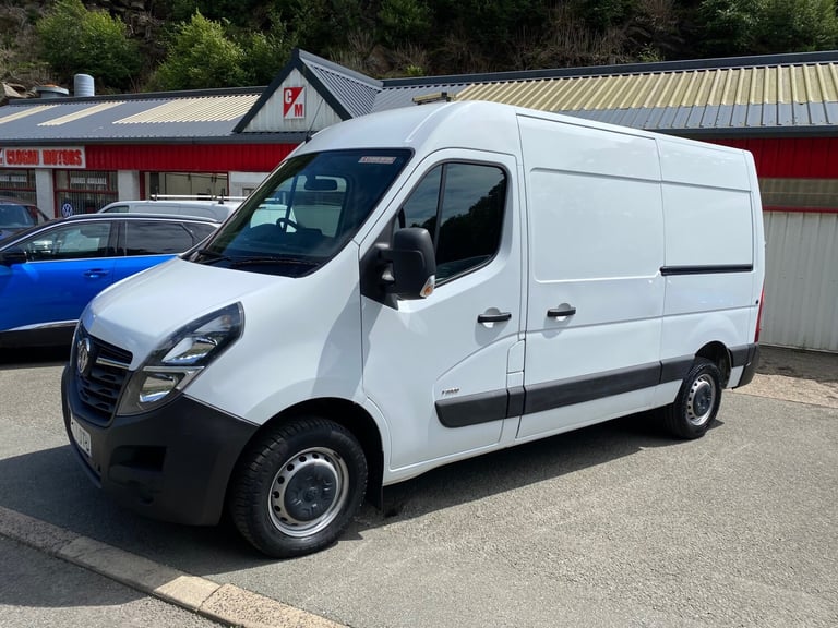 Vauxhall Movano 2.3 CDTi 135ps L2 H2 Van MM33 Renault Master Medium Roof MWB 