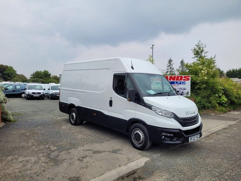 2023 ON 23 PLATE IVECO DAILY 35 S14B MWB 2300CC 135BHP DIESEL VAN 30K ULEZ FREE 