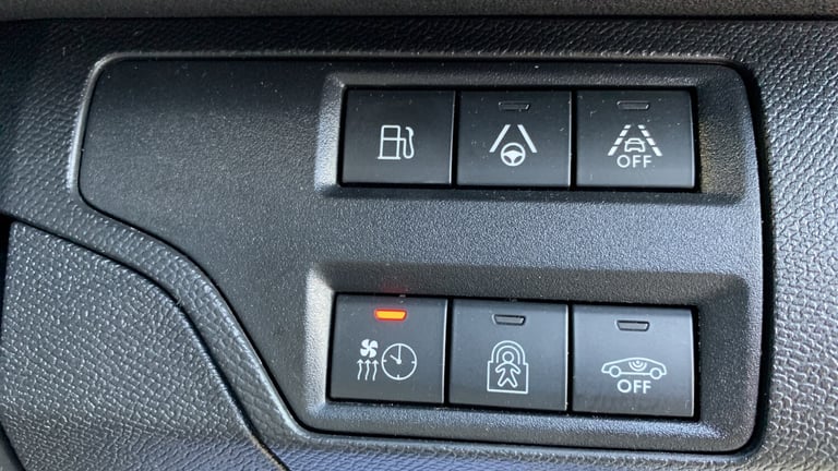 2020 Peugeot 3008 1.6 13.2kWh GT SUV 5dr Petrol Plug-in Hybrid e-EAT 4WD Euro 6 (s/s) (300 ps SUV...