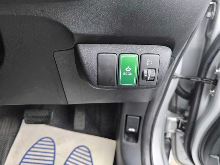 2013 Honda Jazz 1.3 Hybrid Automatic 5dr 5 Seats ULEZ Free Hatchback Petrol/Electric Hybrid Autom...
