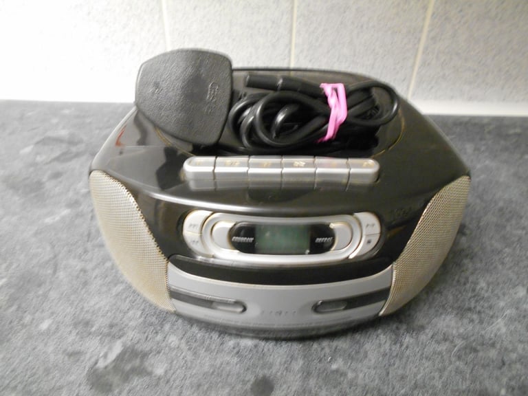 Tesco CD/Tape/Radio Portable Boombox (PLEASE READ)