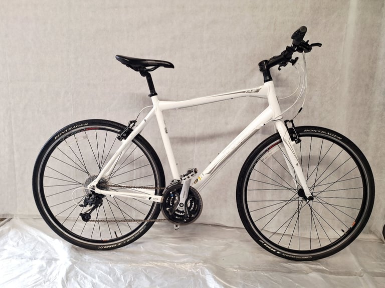 b   🚲🚲Wonderful Condition TREK 7.3 Hybrid Bike 24 Speed L Frame Lightweight Warranty 🚲