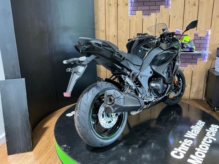 Kawasaki Ninja 1100SX 2025 TOUR for FREE!! FREE TOURING KIT! FREE UK DELIVERY!