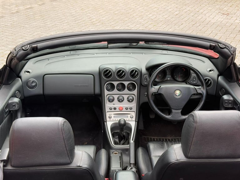 2005 Alfa Romeo Spider 2.0 JTS Lusso 2dr CONVERTIBLE Petrol Manual