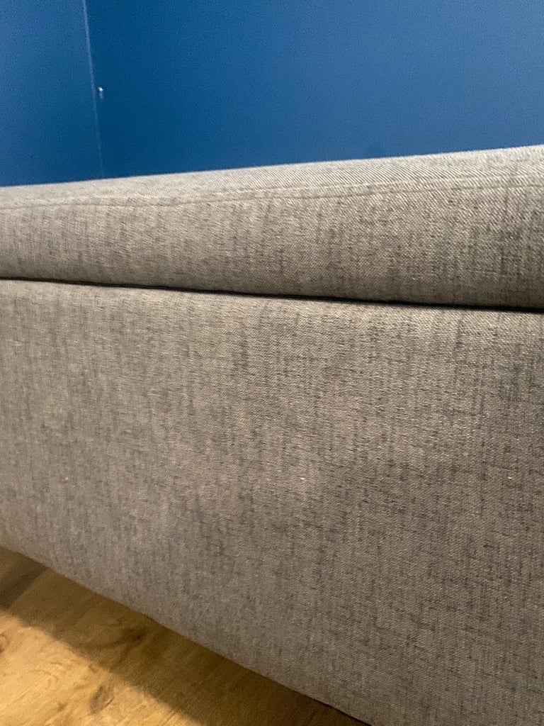 2 x Grey Storage Benches with Wooden Legs – Removable Lid