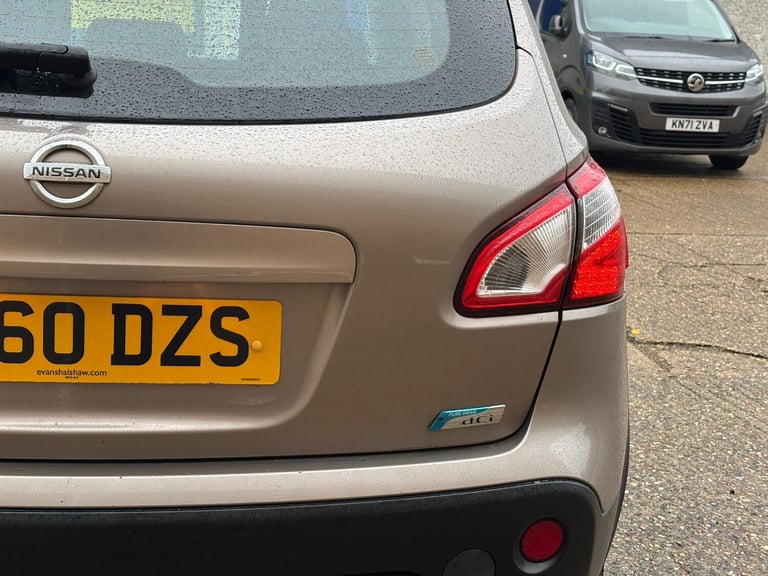 2010 Nissan Qashqai 1.5 dCi Acenta 5dr HATCHBACK Diesel Manual