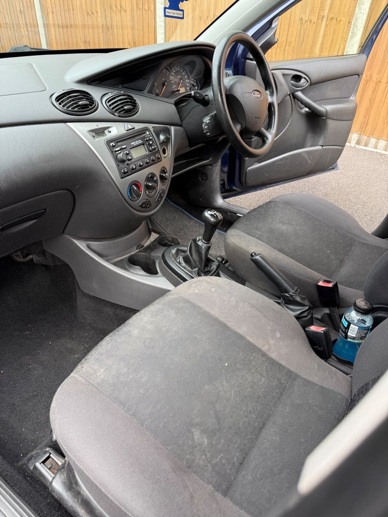 Ford, FOCUS, Hatchback, 2004, Manual, 1596 (cc), 5 doors