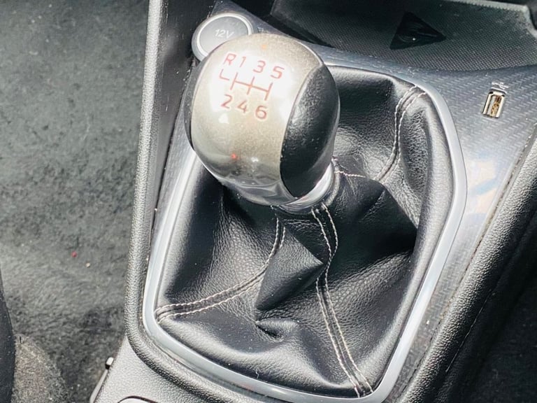 2019 Ford Fiesta 1.5 TDCi ST-Line Hatchback 5dr Diesel Manual Euro 6 (s/s) (120 ps) Hatchback Die...