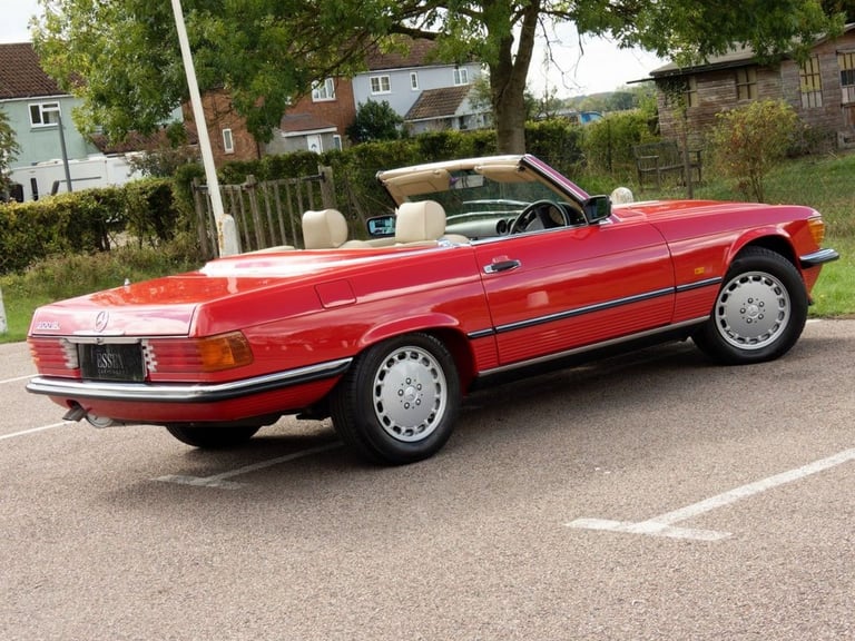1988 Mercedes-Benz SL 3l 2d  AUTO  188 BHP Convertible Petrol Automatic