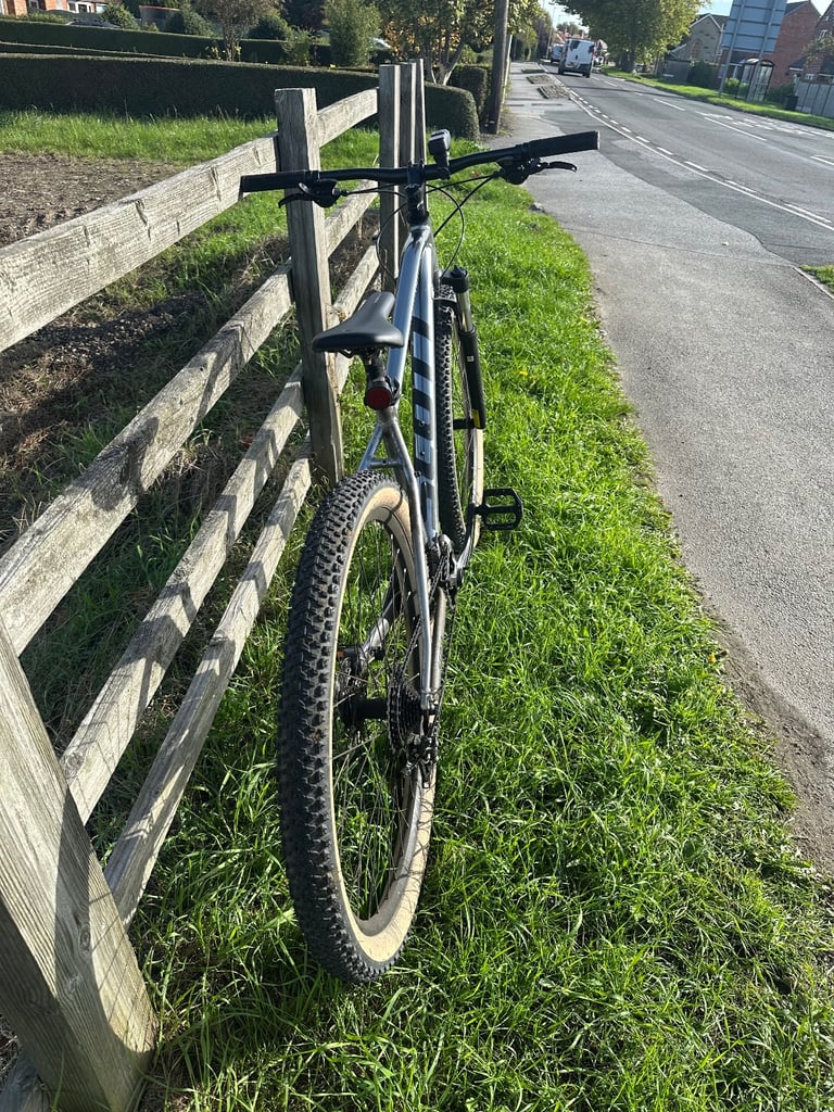 Scott aspect Mountain bike 950 large 