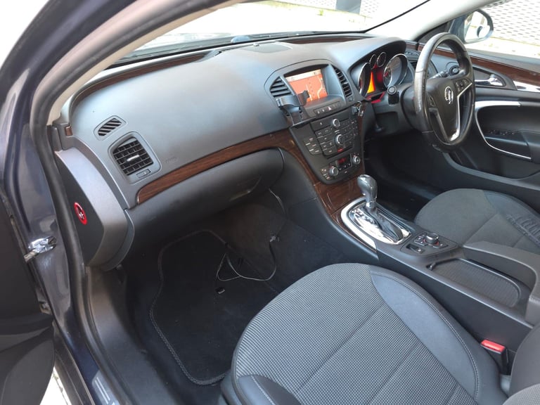 Vauxhall, INSIGNIA, Hatchback, 2011, Other, 1956 (cc), 5 doors