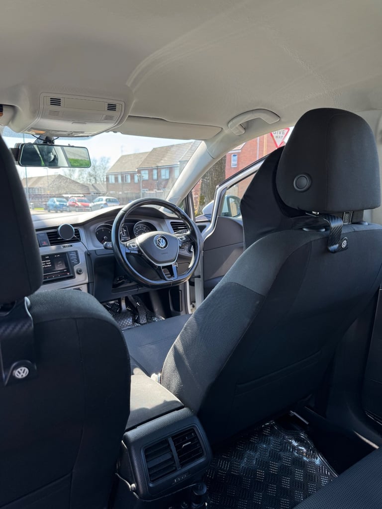 Volkswagen, GOLF, Estate, 2015, Semi-Auto, 1598 (cc), 5 doors