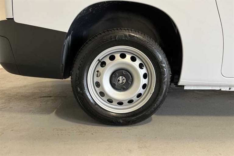 2024 Vauxhall Combo 1.5 Turbo D 2300 Prime XL Panel Van 6dr Diesel Manual LWB Euro 6 (s/s) (100 P...