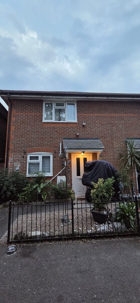 2 bed house Milton, Southsea for Isle of wight 