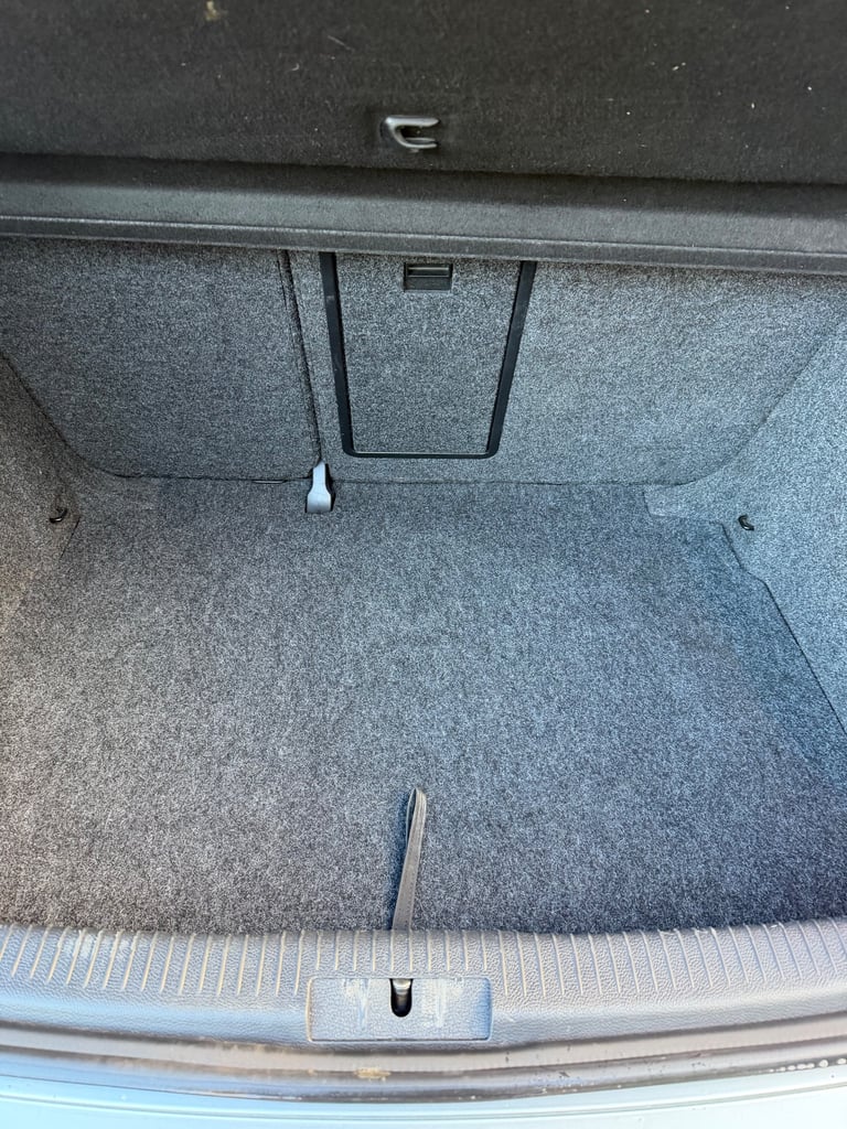 Volkswagen, GOLF, Hatchback, 2012, Manual, 1968 (cc), 5 doors