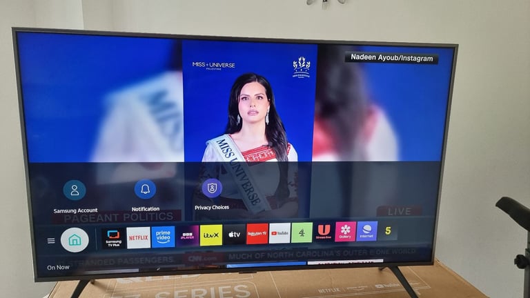 Samsung 43 INCH UE43RU7100 SMART 4K UHD HDR LED TV WITH WIFI FREEVIEW HD, TVPLUS 