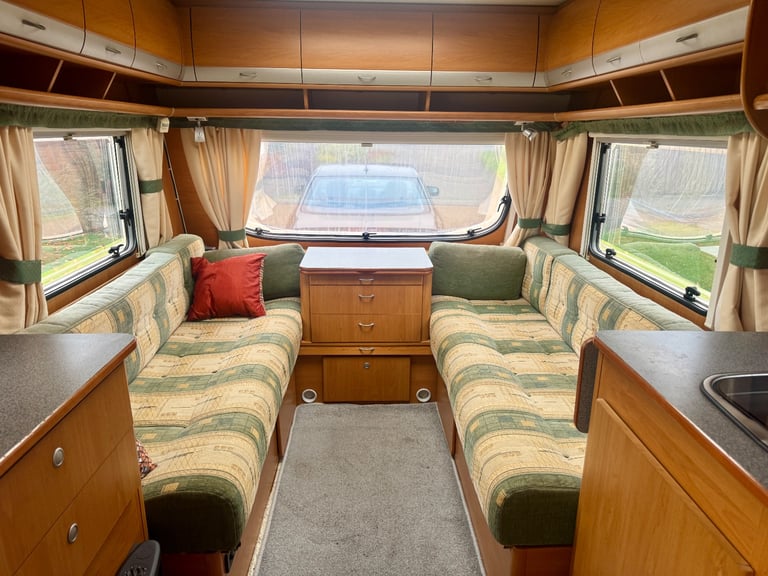 Caravan Dethleffs Camper DL 470 2006 2/3 Berth 