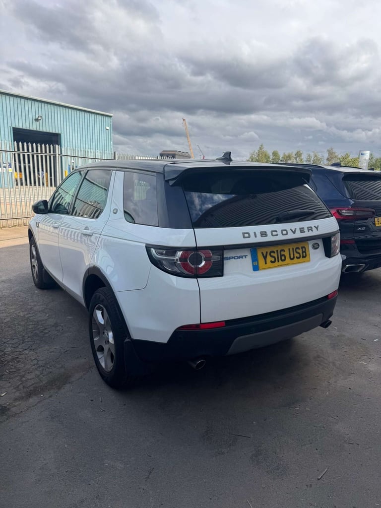 2016 Land Rover Discovery Sport 2.0 Discovery Sport SE Tech TD4 4WD 5dr SUV Diesel Manual