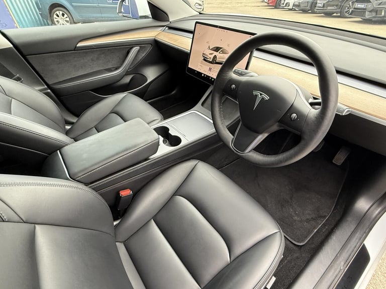 2022 Tesla Model 3 Saloon 4dr Electric Auto RWD (241 bhp) Saloon Electric Automatic
