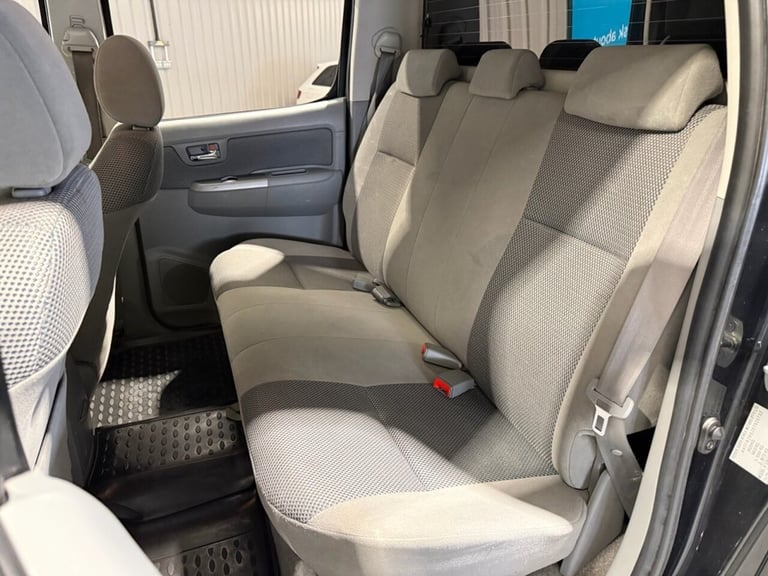 2010 60 TOYOTA HI-LUX 2.5 D-4D HL3 PICKUP 4DR DIESEL MANUAL 4WD (194 G/KM, 144 B