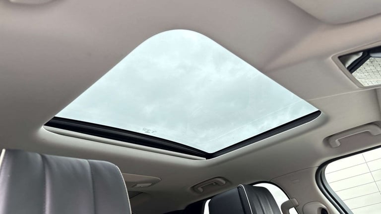 2020 Land Rover Discovery 3.0 SD6 HSE Luxury 5dr Auto SUV Diesel Automatic