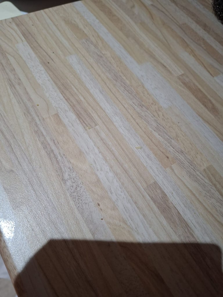 PIECE OF KITCHEN WORKTOP. 