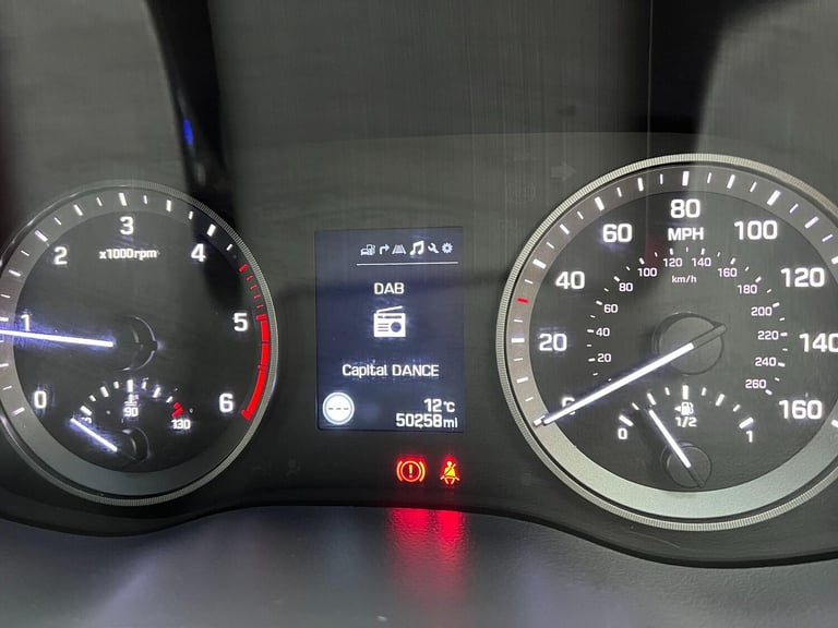 2017 Hyundai TUCSON 1.7 CRDi Blue Drive SE Nav Euro 6 (s/s) 5dr ESTATE Diesel Manual