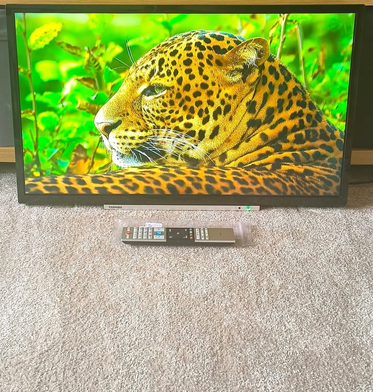 Toshiba 32 inch 1080p Full HD LED Smart TV with Freeview Play & HD Alexa Dolby 32L3863DB