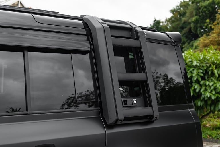 2023 Land Rover Defender 110 3.0 D250 MHEV X-Dynamic SE Auto 4WD Euro 6 (s/s) 5dr ESTATE Diesel A...