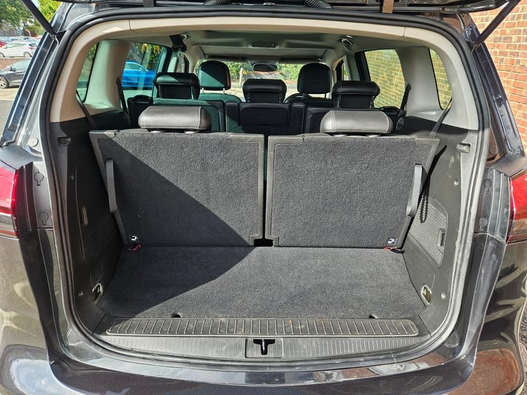 Vauxhall Zafira 2.0CDTi elite Tourer automatic 7 seater 