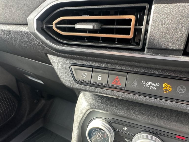 2025 Dacia Jogger Extreme HYBRID 140 MY24 MPV Petrol/Electric Hybrid Automatic