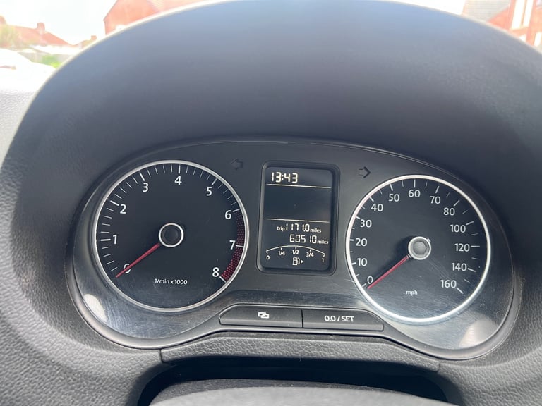Volkswagen, POLO, Hatchback, 2012, Manual, 1198 (cc), 5 doors