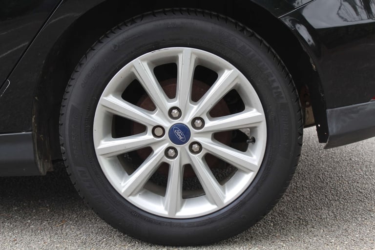 2016 Ford Focus 1.6 Focus Titanium Auto 5dr Hatchback Petrol Automatic