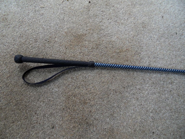 Horse Riding Crops * 2