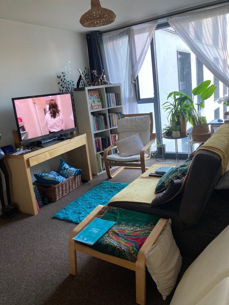 One bedroom Bristol central swap to London 