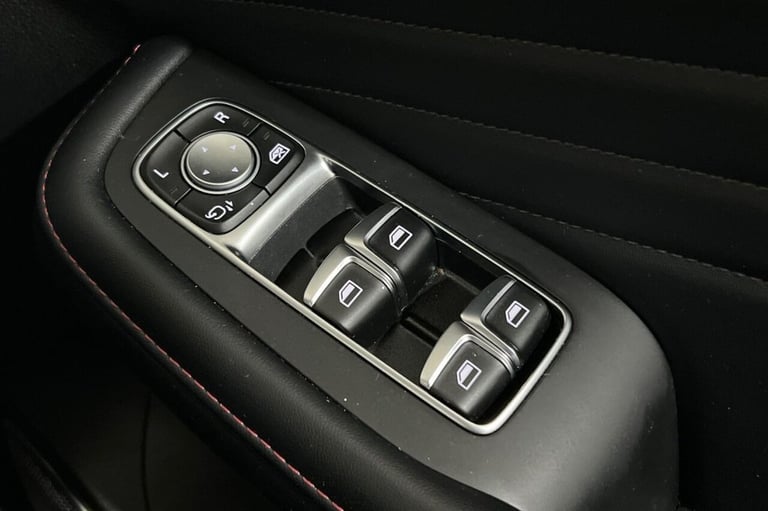 2022 72 MG MG HS 1.5 T-GDI EXCLUSIVE SUV 5DR PETROL MANUAL EURO 6 (S/S) (162 PS)