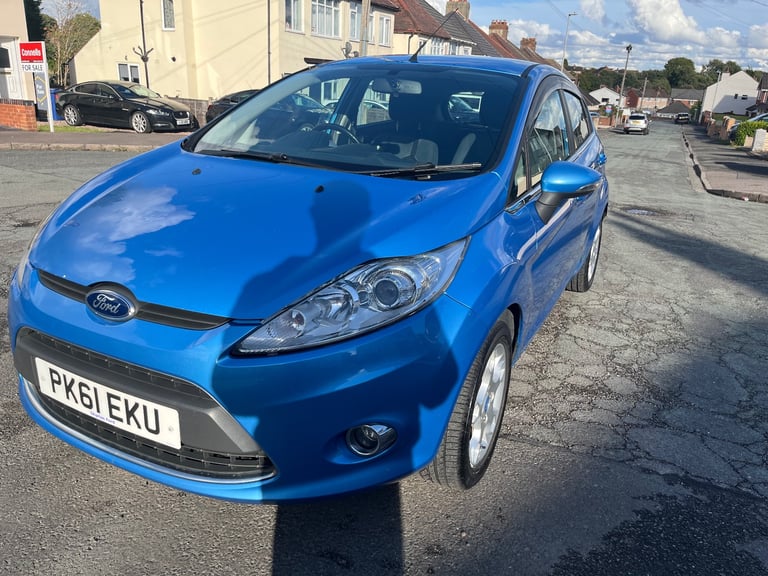 Ford, FIESTA, Hatchback, 2011, Manual, 1242 (cc), 5 doors