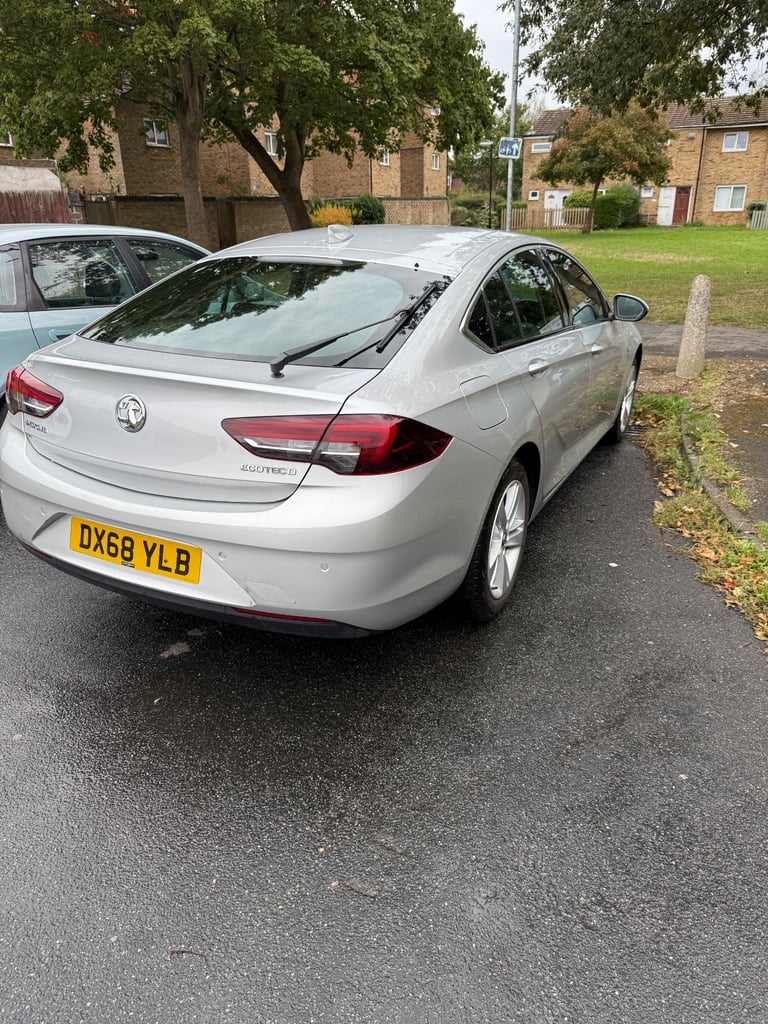 Vauxhall, INSIGNIA, Hatchback, 2018, Manual, 1598 (cc), 5 doors