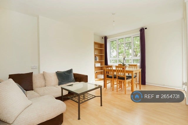 2 bedroom flat in Dan Bryant House, London, SW12 (2 bed) (#2654731)