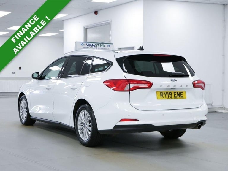 2019 FORD FOCUS 1.5 ECOBLUE 120 BHP TITANIUM EDITION ESTATE ( SUNROOF )