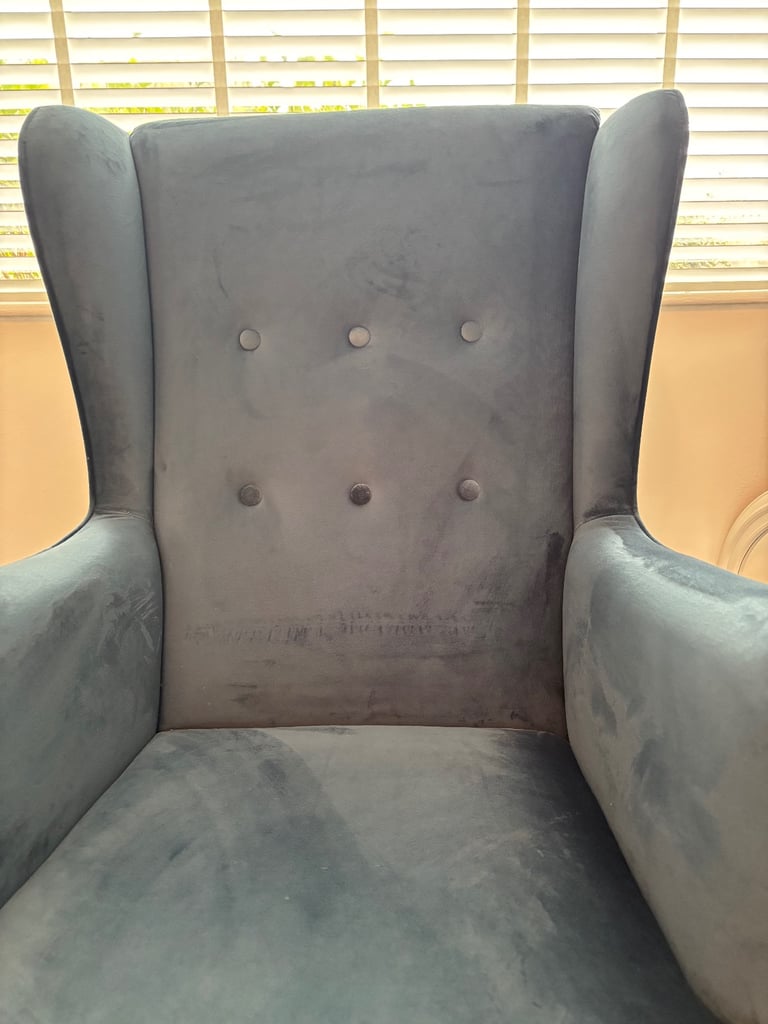High back velvet chair 