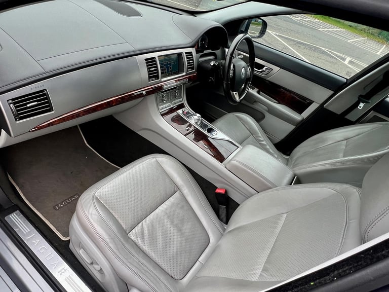 Jaguar, XF, Saloon, 2011, Other, 2993 (cc), 4 doors